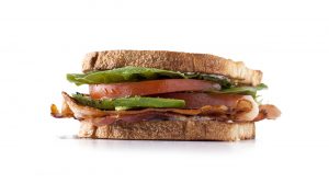 Read more about the article Domates Pastırma ve Sarımsaklı Mayonezli Sandwich
